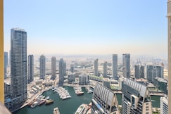 ELIVAAS Curated 2B in Shams Walk to Beach with Marina View, Dubai