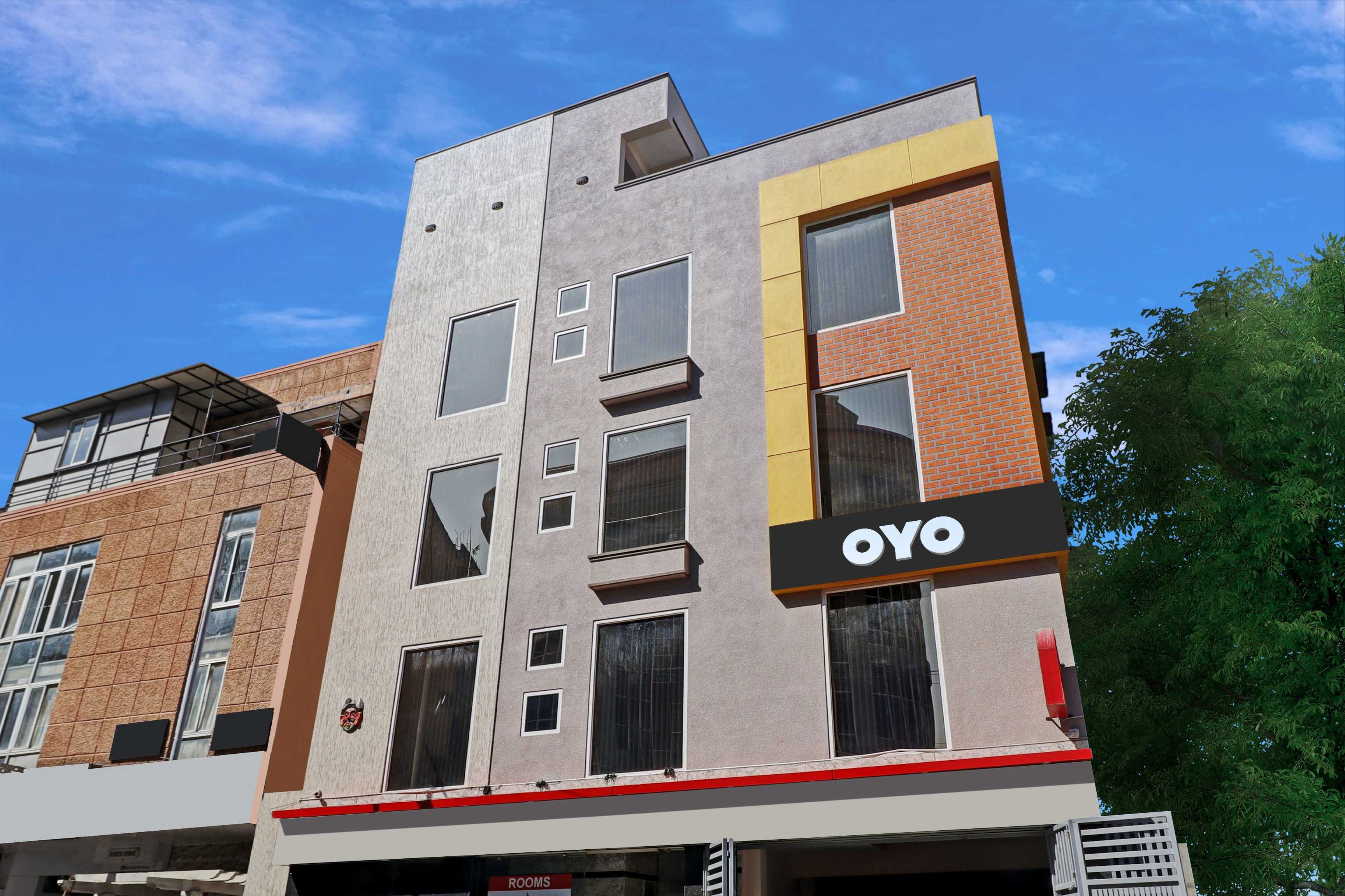 Hotel O Royal Comfort Near Cubbon Park - Tap to explore photos