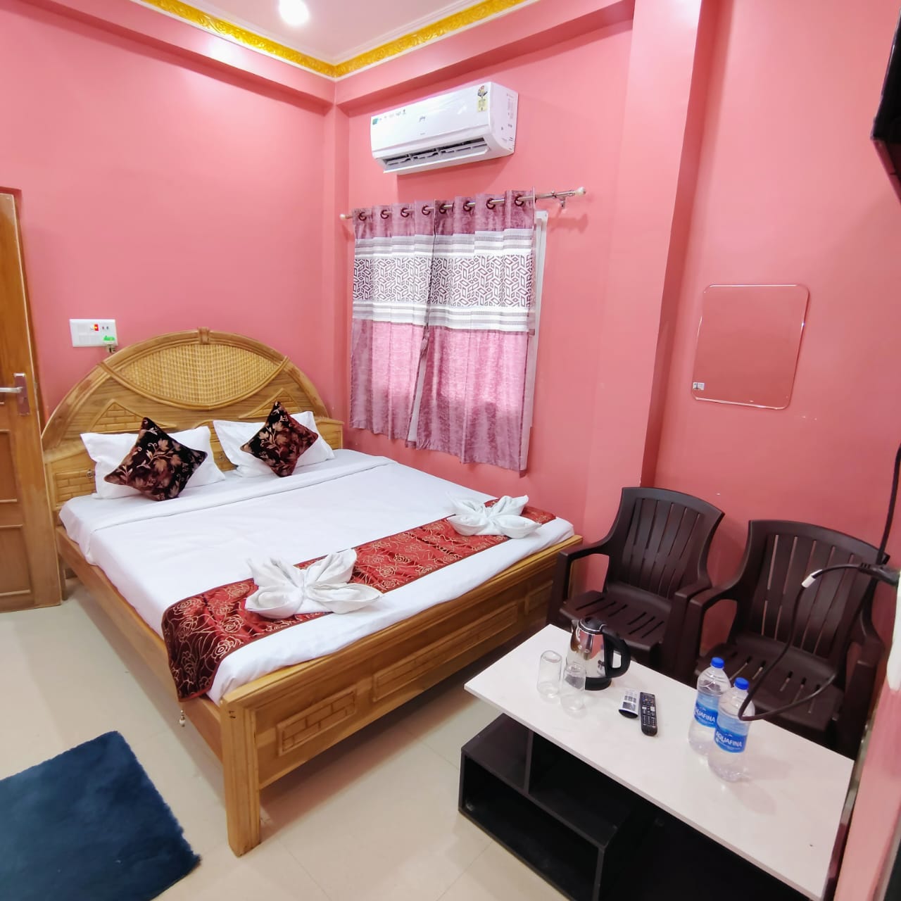 HOTEL ASHIRWAD AND MARRIAGE HALL - Tap to explore photos