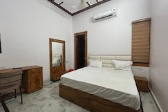 Satyam Hotel and Restaurant, Meerut