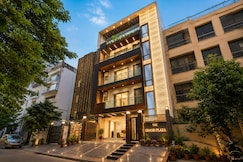 Hotel Grand Plaza, Noida