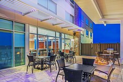 Holiday Inn Express & Suites CHANUTE, Neosho