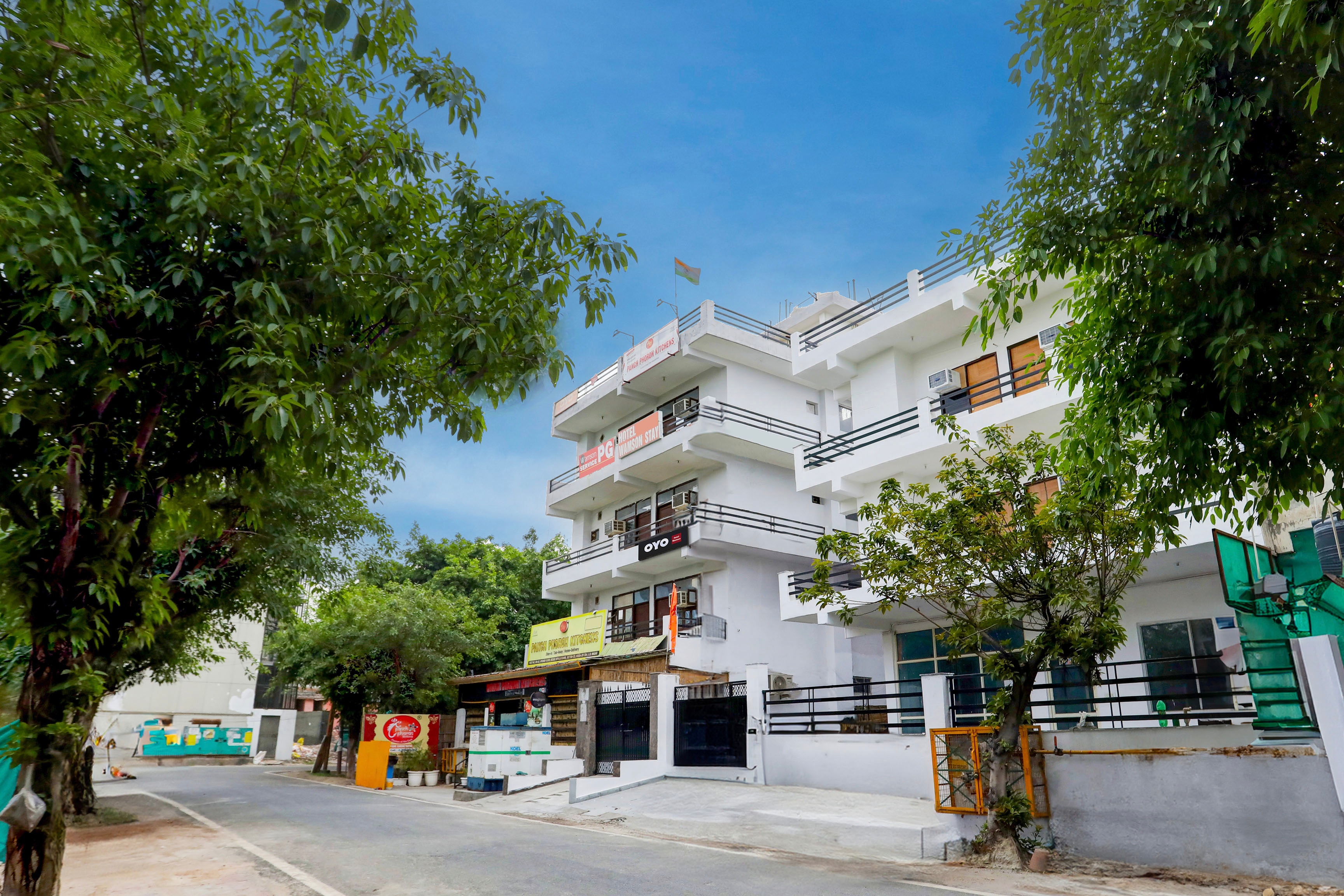 Super Hotel O Wamson - Tap to explore photos