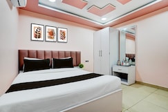 Hotel O Shri Govind, Kharsia