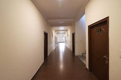 Hotel O Siddharth Villa, Lucknow