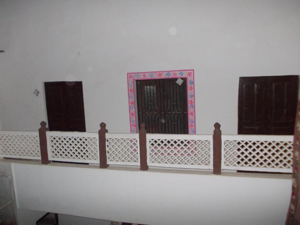 Rajmahal Bed & Breakfast - Tap to explore photos