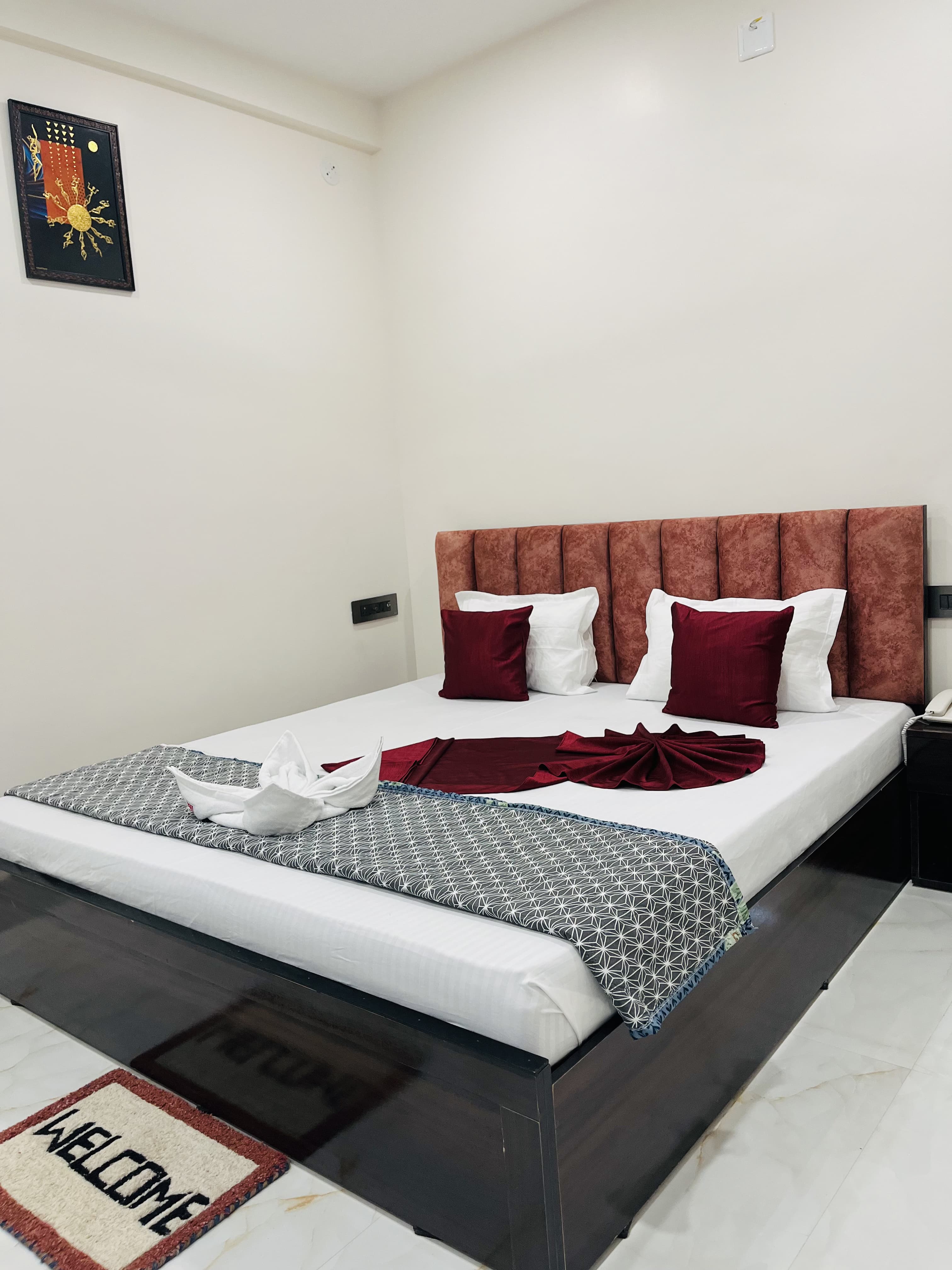 Hotel Delux International - Tap to explore photos