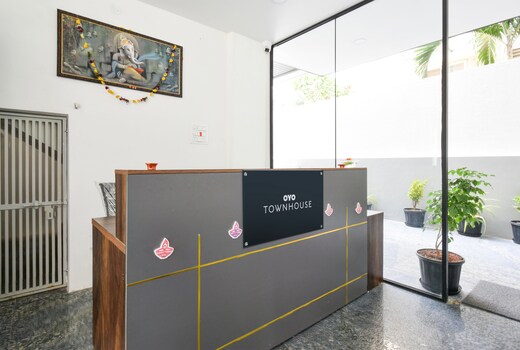 Super Townhouse IKON SUITES