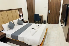 Hotel Amazing, Thane