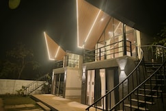 Janai Farm Machan House with Pvt Jacuzzi, Ulhasnagar