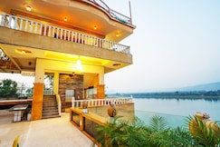 TreeHouse Narmade - A Riverfront Resort & Spa Narmadapuram, Sohagpur