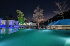 Yrelka Holiday Camps | Rooms & Pool, Bir Billing