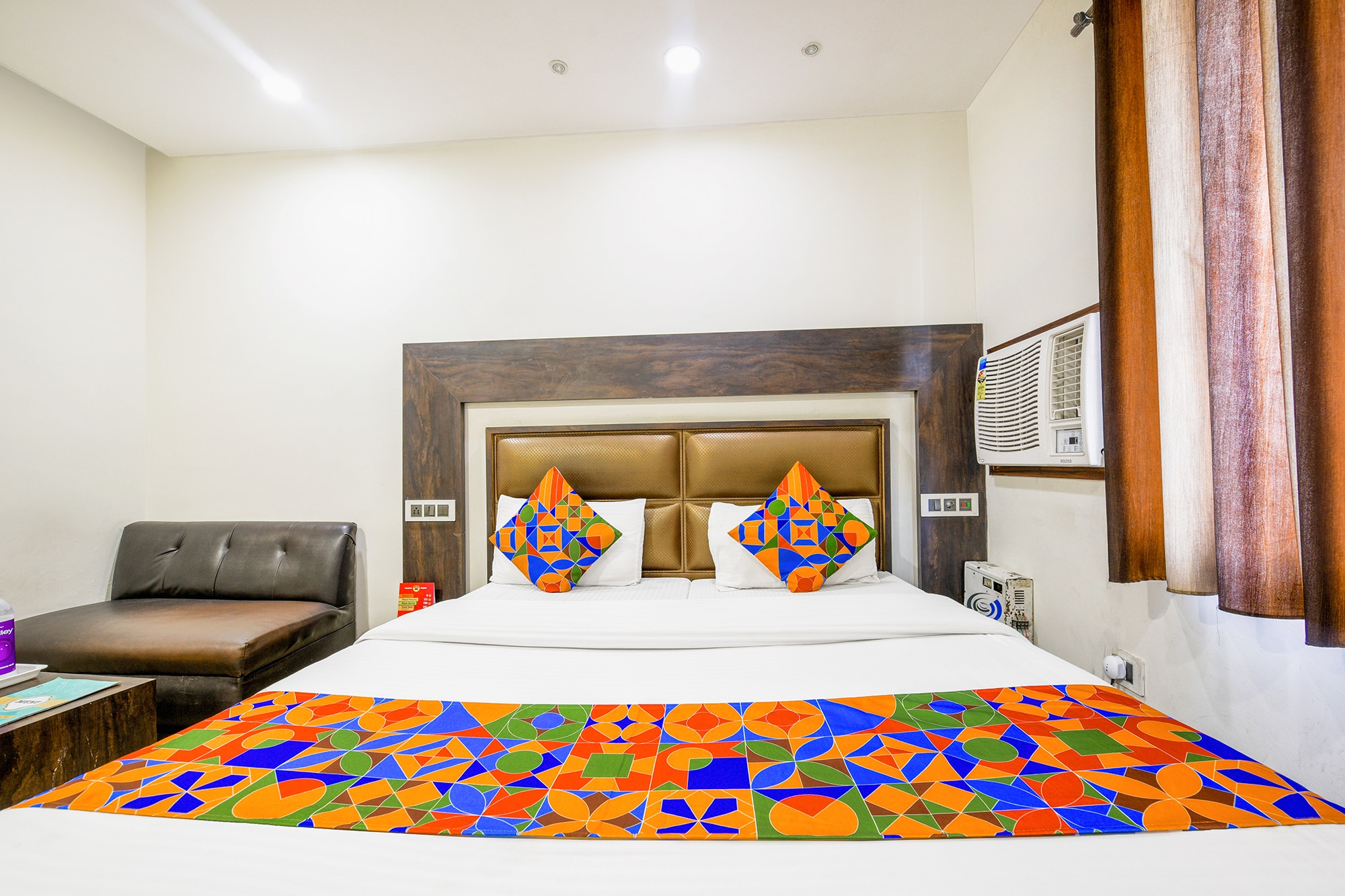 FabHotel Nanda - Tap to explore photos
