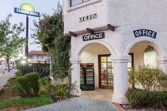 Days Inn by Wyndham Castaic Six Flags Magic Mountain, Los Angeles