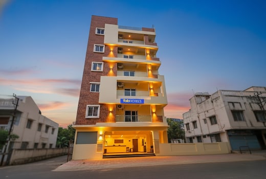 FabHotel Legacy - Nr Sri Sri Holistic Hospital, Kukatpally