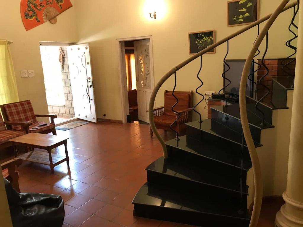 Rockwoods Homestay - Tap to explore photos