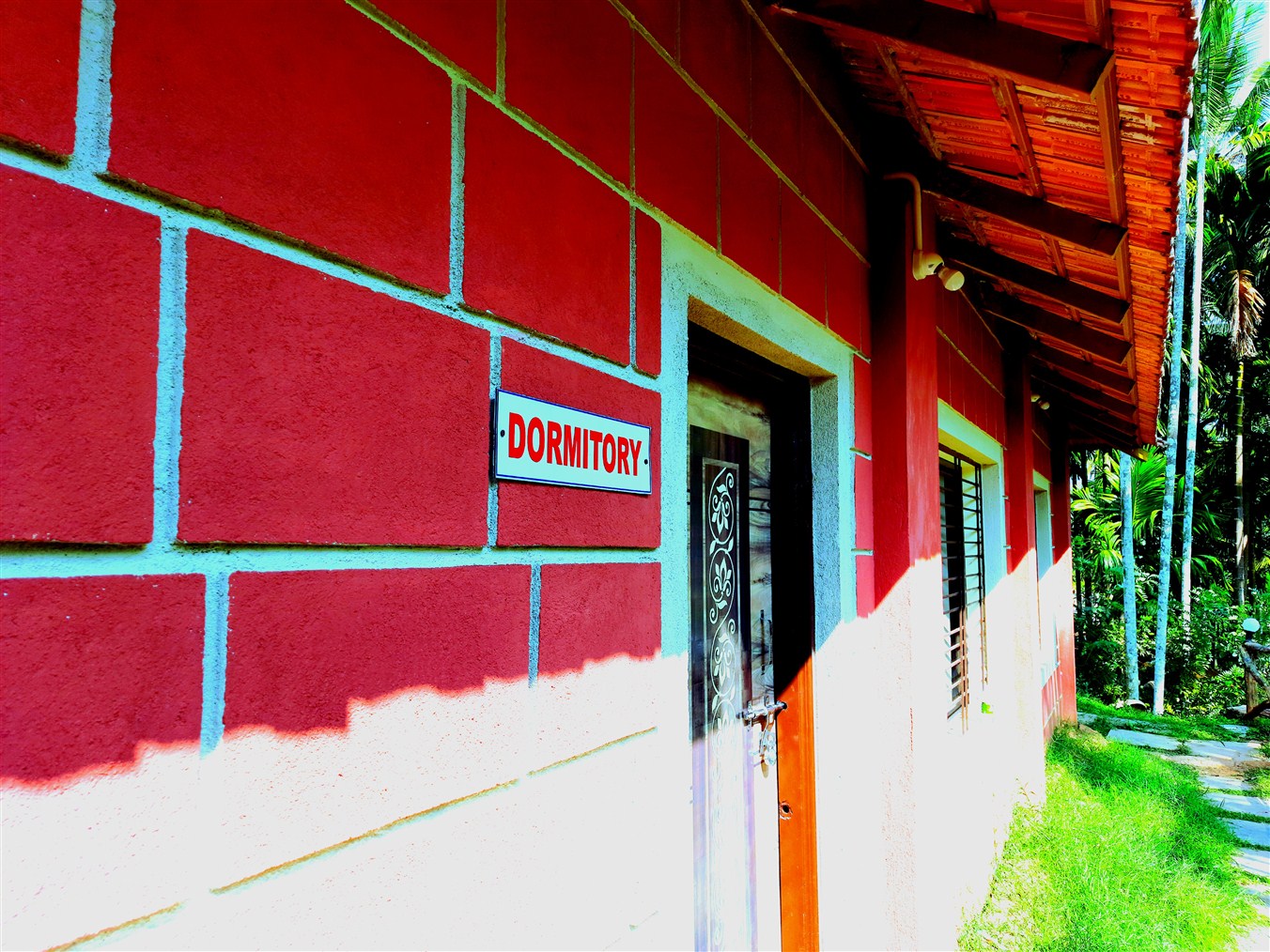 Mountain Paradise homestay - Tap to explore photos