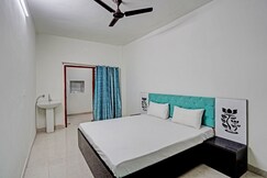 Hotel O Chawla's Hotel & Restaurant, Gurgaon
