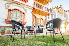 Simba Homestay A 1BR Shared Home In Kashmir by Homeyhuts, Srinagar