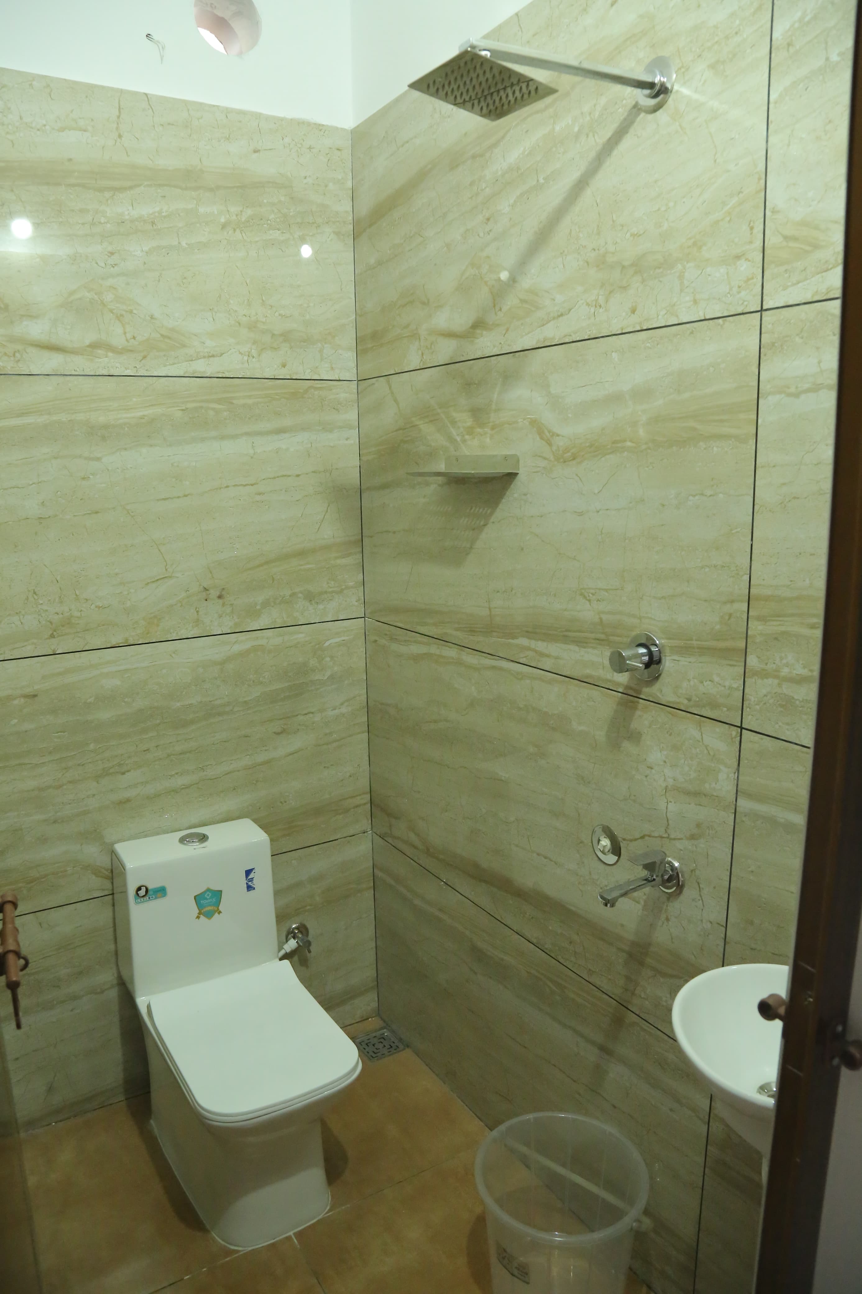 NR Heavenz 2 BHK Apartment| near rajagiri hospital - Tap to explore photos