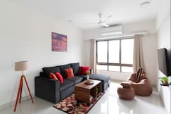Serene, Chic & Sunlit 2BHK near Airport & BKC by Iconic Stays, Mumbai