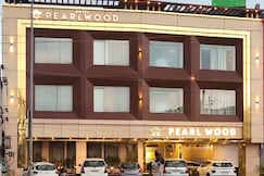 Hotel Pearl Wood, Zirakpur