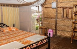 DOUBLE BED STANDARD ROOM