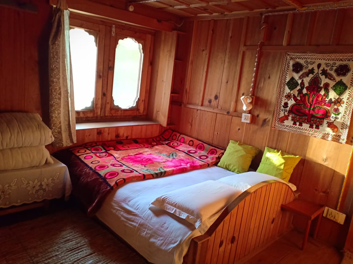 Nika Bharti Homestay - Tap to explore photos