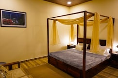 4 Luxury Tents and 2 Serene Cottages in Majkhali, Ranikhet