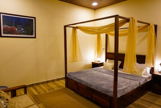 4 Luxury Tents and 2 Serene Cottages in Majkhali