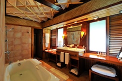 InterContinental Bora Bora le Moana Resort, Tiputa