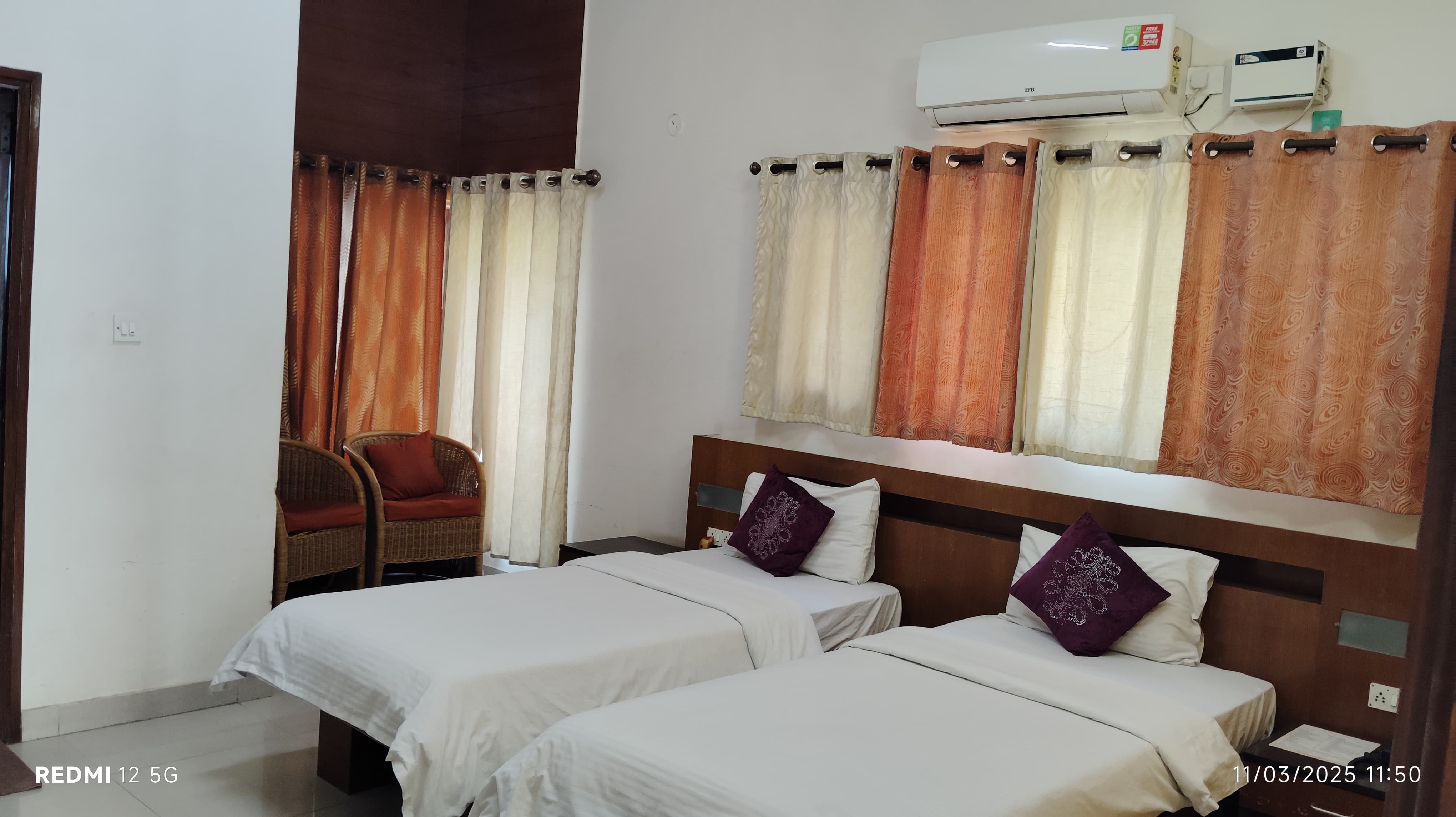 Copper Quilt Guest House (near manipal   hospital) - Tap to explore photos