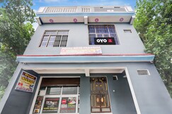 Hotel O ARYA PARADISE HOTEL, Auraiya