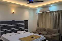 Kanha Homestay | Entire Studio Apartment | 700M To Puri Beach, Puri