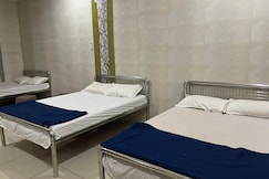 Bharath restaurant & loadging, Honavar