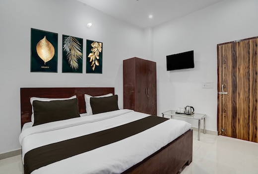 Hotel O SGT University Road Formerly Budhera