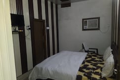 The Pulick Stay, Varanasi