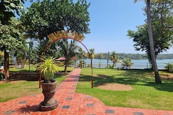 Kayaltheeram Resort & Homestay, Varkala