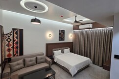 Sky Grand Stays, Ulhasnagar
