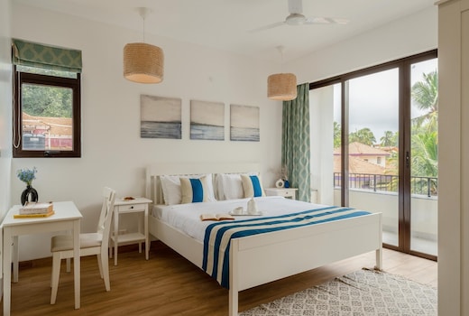 Stylish 3BHK Apartment with Pool near Candolim Beach | Hireavilla