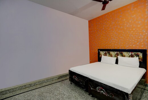 Hotel O Gayatri Palace