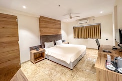 Hotel KD Grand, Dabhoi