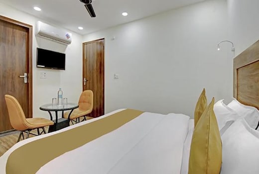 FabHotel Santosh Residency