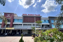Hotel Madhav Palace, Bardoli