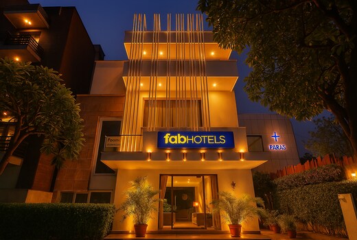 FabHotel Premium Nest- Golf Course Road