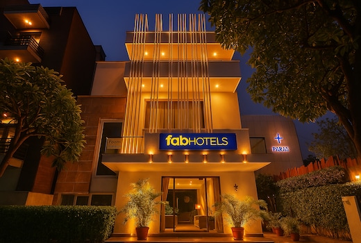 FabHotel Premium Nest- Golf Course Road