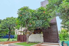 Hotel O Greater Noida West Link Road Formerly Advent, Greater Noida