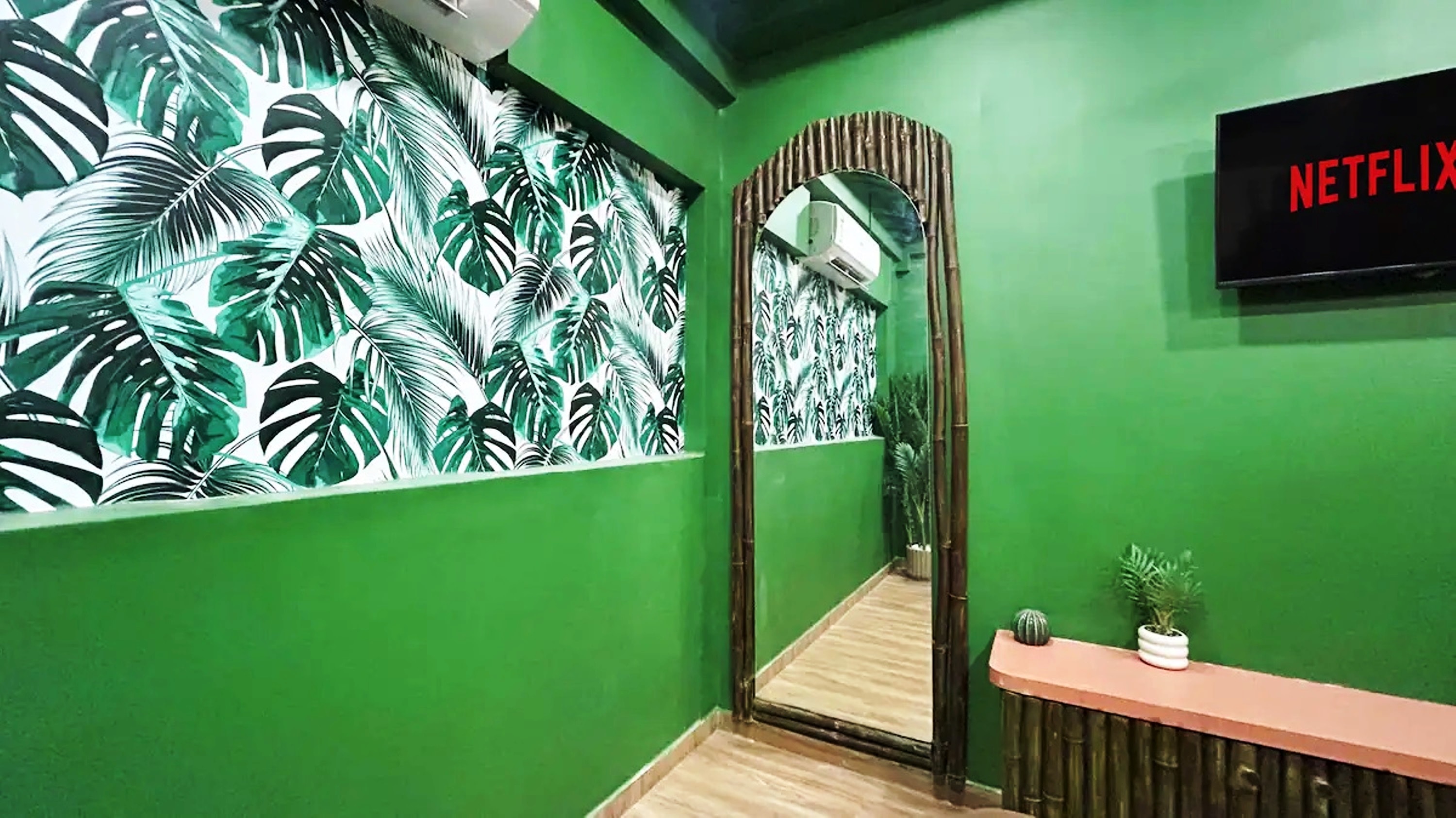 Tropical Room with a Bathtub - Tap to explore photos