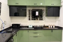 Elio | AC| 5-min Koramangala | 10-min MG road, Bangalore