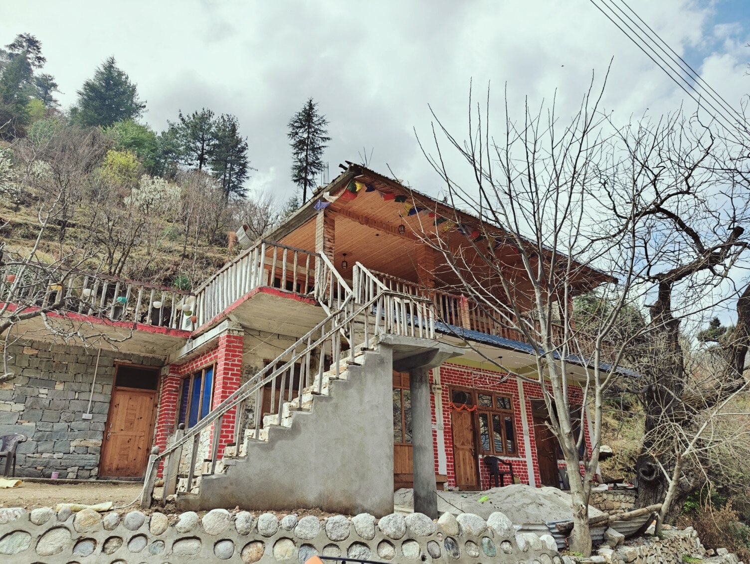 Karwan Cafe & Retreat - Tap to explore photos